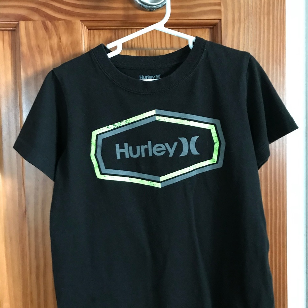 Hurley t-shirt size 7